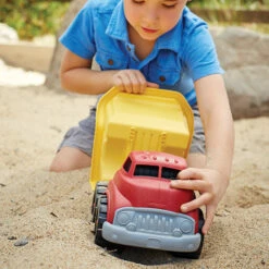 Green Toys Grote Kiepwagen Rood 10 Green Toys Grote Kiepwagen Rood -Little Dutch || Djeco Verkoopwinkel green toys green toys grote kiepwagen rood 2