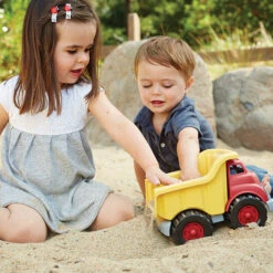 Green Toys Grote Kiepwagen Rood 11 Green Toys Grote Kiepwagen Rood -Little Dutch || Djeco Verkoopwinkel green toys green toys grote kiepwagen rood 3