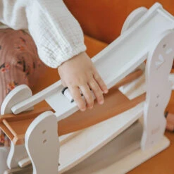 Label Label Autobaan Nougat -Little Dutch || Djeco Verkoopwinkel label label label label autobaan nougat 6