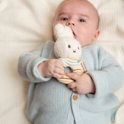 Little Dutch Nijntje Rammelaar Vintage Sunny Stripes -Little Dutch || Djeco Verkoopwinkel little dutch little dutch nijntje rammelaar vintag 9