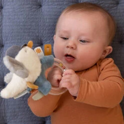 Ringrammelaar Meeuw Sailors Bay - Little Dutch -Little Dutch || Djeco Verkoopwinkel little dutch ringrammelaar meeuw sailors bay littl 3