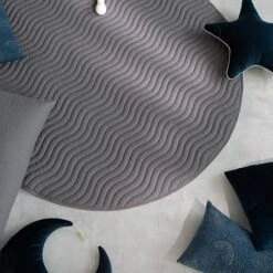 Nobodinoz Kiowa Speelmat Slate Grey -Little Dutch || Djeco Verkoopwinkel nobodinoz tipi en accessoires nobodinoz kiowa spee 6