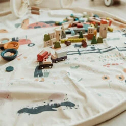 Play And Go Speelmat En Opbergzak Farm -Little Dutch || Djeco Verkoopwinkel play and go play and go speelmat en opbergzak farm 2