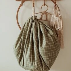 Play And Go Speelmat En Opbergzak Organic Grid Green 17 Play And Go Speelmat En Opbergzak Organic Grid Green -Little Dutch || Djeco Verkoopwinkel play and go play and go speelmat en opbergzak orga 14