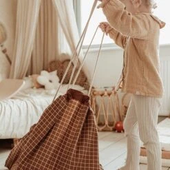 Play And Go Speelmat En Opbergzak Organic Grid Brown -Little Dutch || Djeco Verkoopwinkel play and go play and go speelmat en opbergzak orga 22