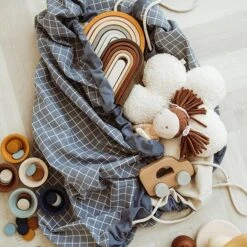 Play And Go Speelmat En Opbergzak Organic Grid Blue -Little Dutch || Djeco Verkoopwinkel play and go play and go speelmat en opbergzak orga 3