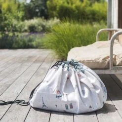 Play And Go Speelmat En Opbergzak Paris Map -Little Dutch || Djeco Verkoopwinkel play and go play and go speelmat en opbergzak pari 4