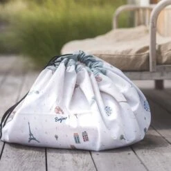 Play And Go Speelmat En Opbergzak Paris Map -Little Dutch || Djeco Verkoopwinkel play and go play and go speelmat en opbergzak pari 5