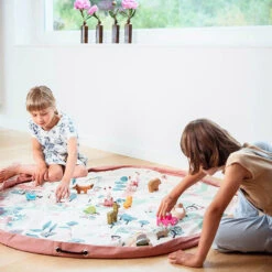 Play And Go Speelmat En Opbergzak Walk In The Park 15 Play And Go Speelmat En Opbergzak Walk In The Park -Little Dutch || Djeco Verkoopwinkel play and go play and go speelmat en opbergzak walk 4