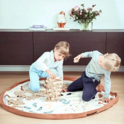 Play And Go Speelmat En Opbergzak Walk In The Park 19 Play And Go Speelmat En Opbergzak Walk In The Park -Little Dutch || Djeco Verkoopwinkel play and go play and go speelmat en opbergzak walk 8