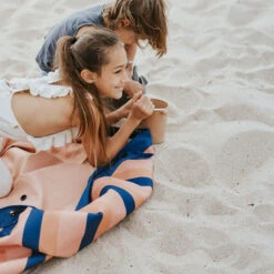 Play And Go Speelmat Opbergzak Outdoor Mokka Stripes -Little Dutch || Djeco Verkoopwinkel play and go play and go speelmat opbergzak outdoor 15