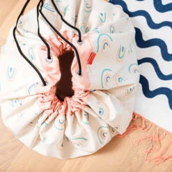 Speelmat En Opbergzak Rainbow - Play And Go 12 Speelmat En Opbergzak Rainbow - Play And Go -Little Dutch || Djeco Verkoopwinkel play and go speelmat en opbergzak rainbow play and 4