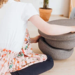 Stapelstein Balanceerbord Grijs -Little Dutch || Djeco Verkoopwinkel stapelstein stapelstein balanceerbord grijs 3