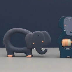 Trixie Bijtspeeltje Mrs. Elephant -Little Dutch || Djeco Verkoopwinkel trixie baby trixie bijtspeeltje mrs elephant 2