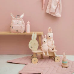 Trixie Houten Fiets 4 Wielen - Mrs. Rabbit -Little Dutch || Djeco Verkoopwinkel trixie baby trixie houten fiets 4 wielen mrs rabbi 2