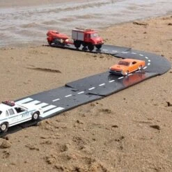 Waytoplay Autobaan 40 Delig - King Of The Road -Little Dutch || Djeco Verkoopwinkel waytoplay waytoplay autobaan 40 delig king of the 8