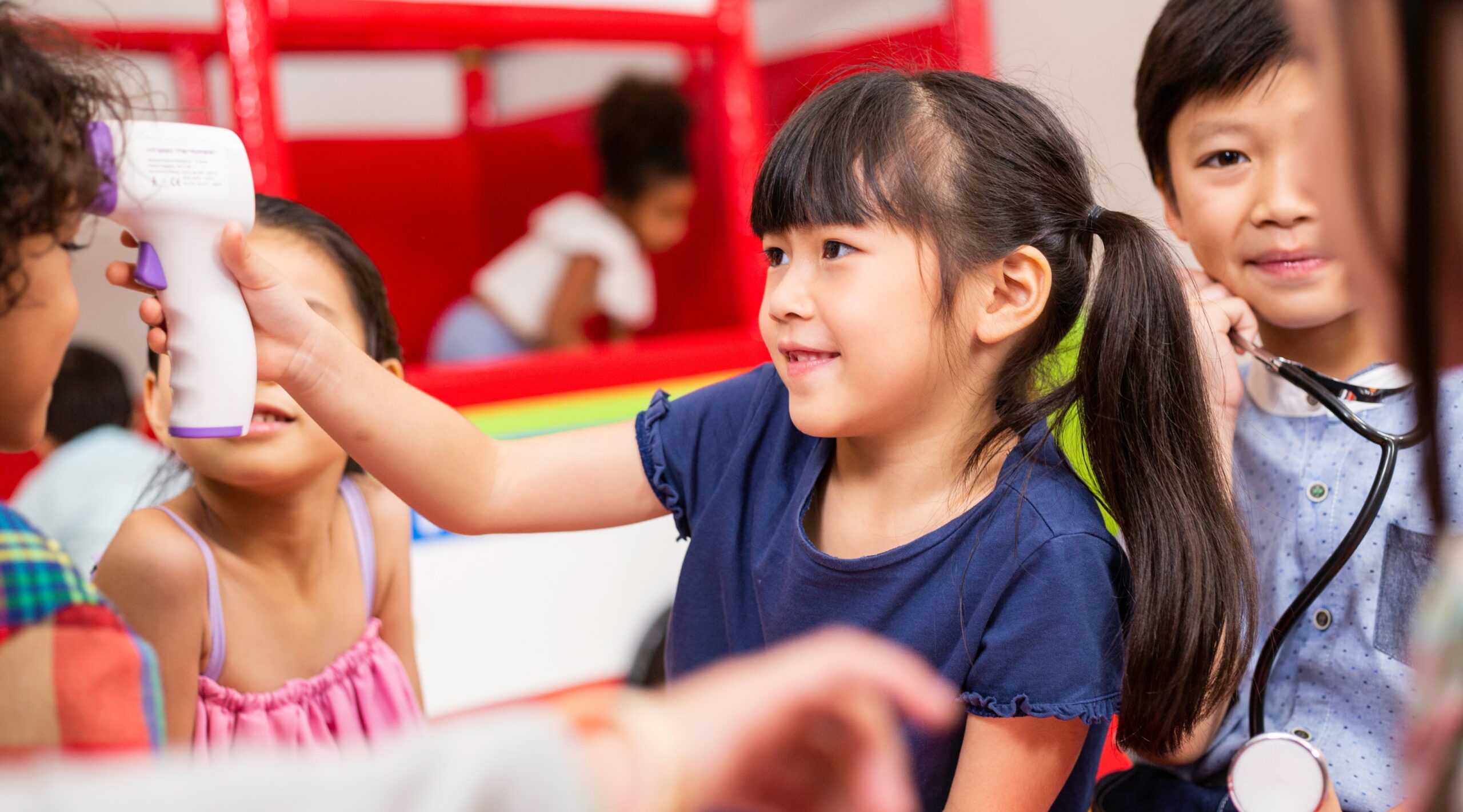 Little Dutch || Djeco Verkoopwinkel -Little Dutch || Djeco Verkoopwinkel Whiz Kidz Role Play and Social Skills scaled 1